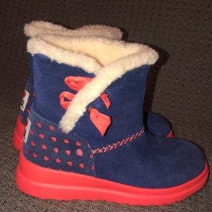 UGG Australia Heart Knotty 1006545 Boots size 7